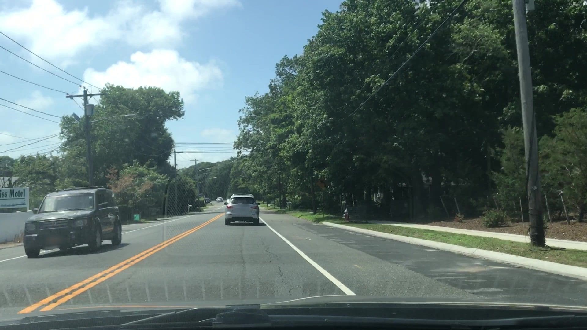 Street view near Swiss Motel, Riverhead — © lvl5 (CC BY-SA · Mapillary)
