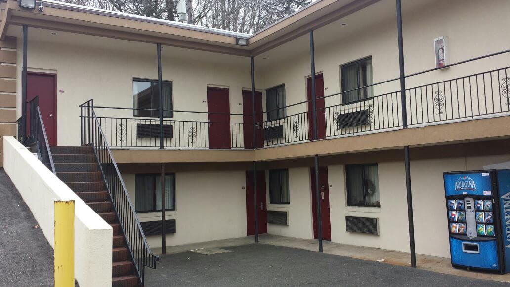 Budget Inn, Motel in South Huntington