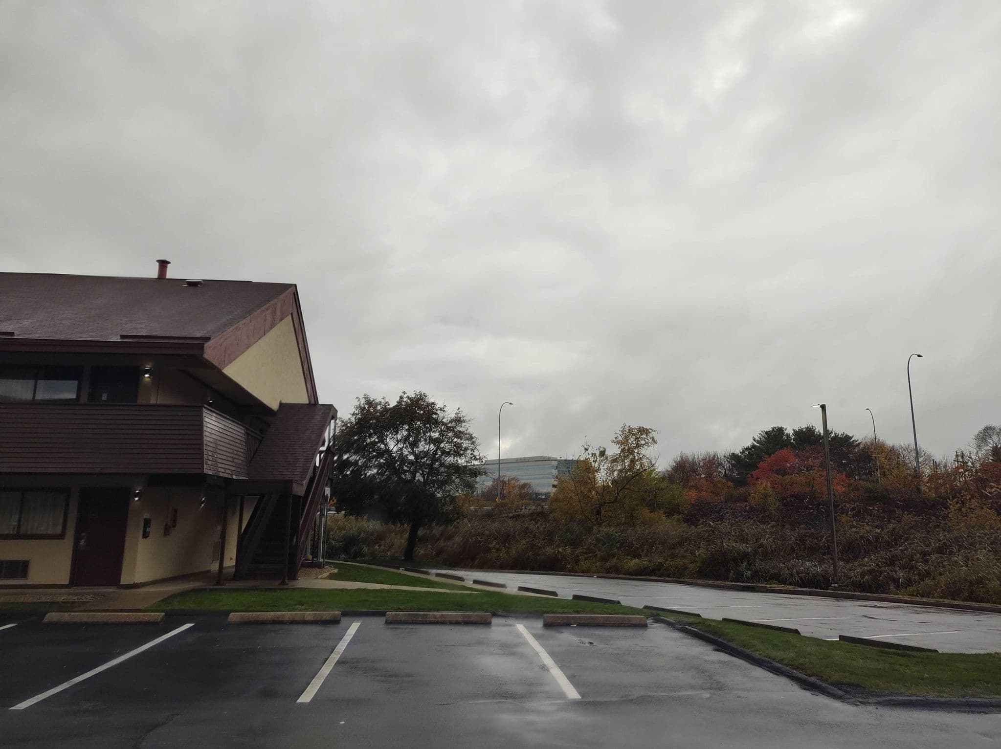 Street view near Red Roof Inn, Cochituate — © thetornado76 (CC BY-SA · Mapillary)