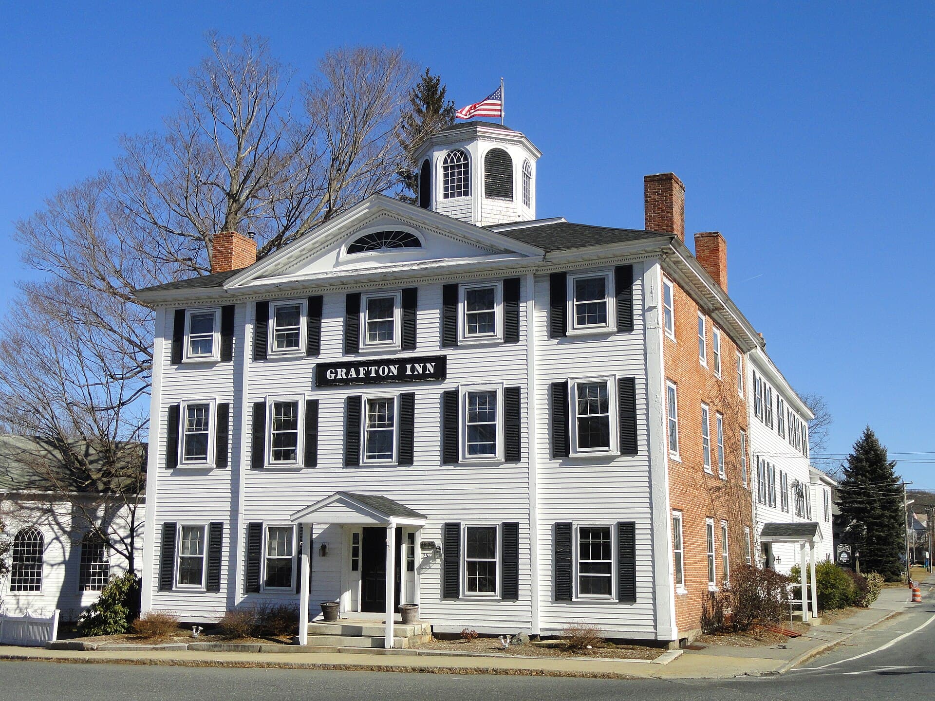 Grafton Inn (via Wikimedia Commons, CC0)