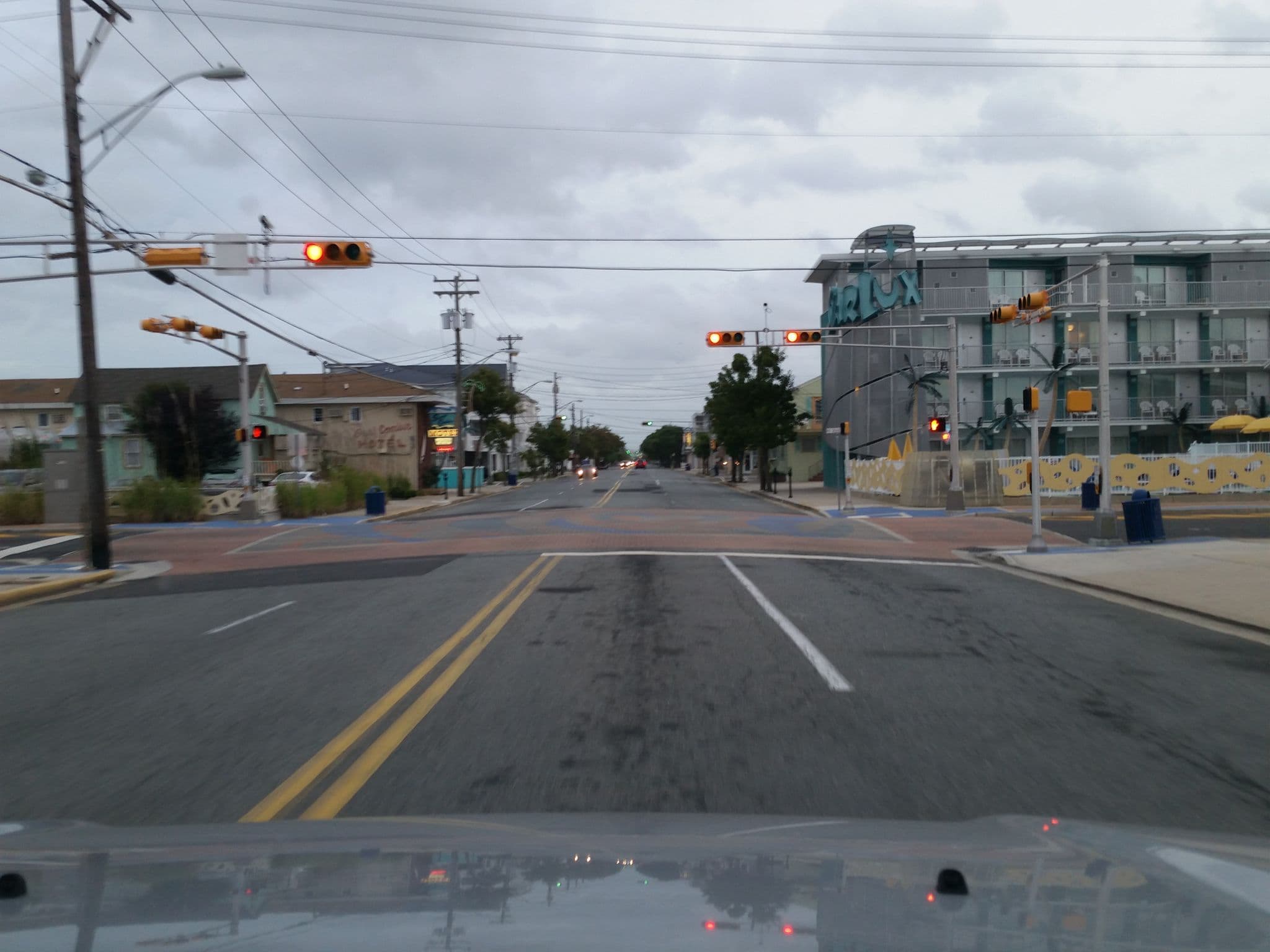 Street view near Sea Shell Motel, Wildwood Crest — © dgearhart (CC BY-SA · Mapillary)