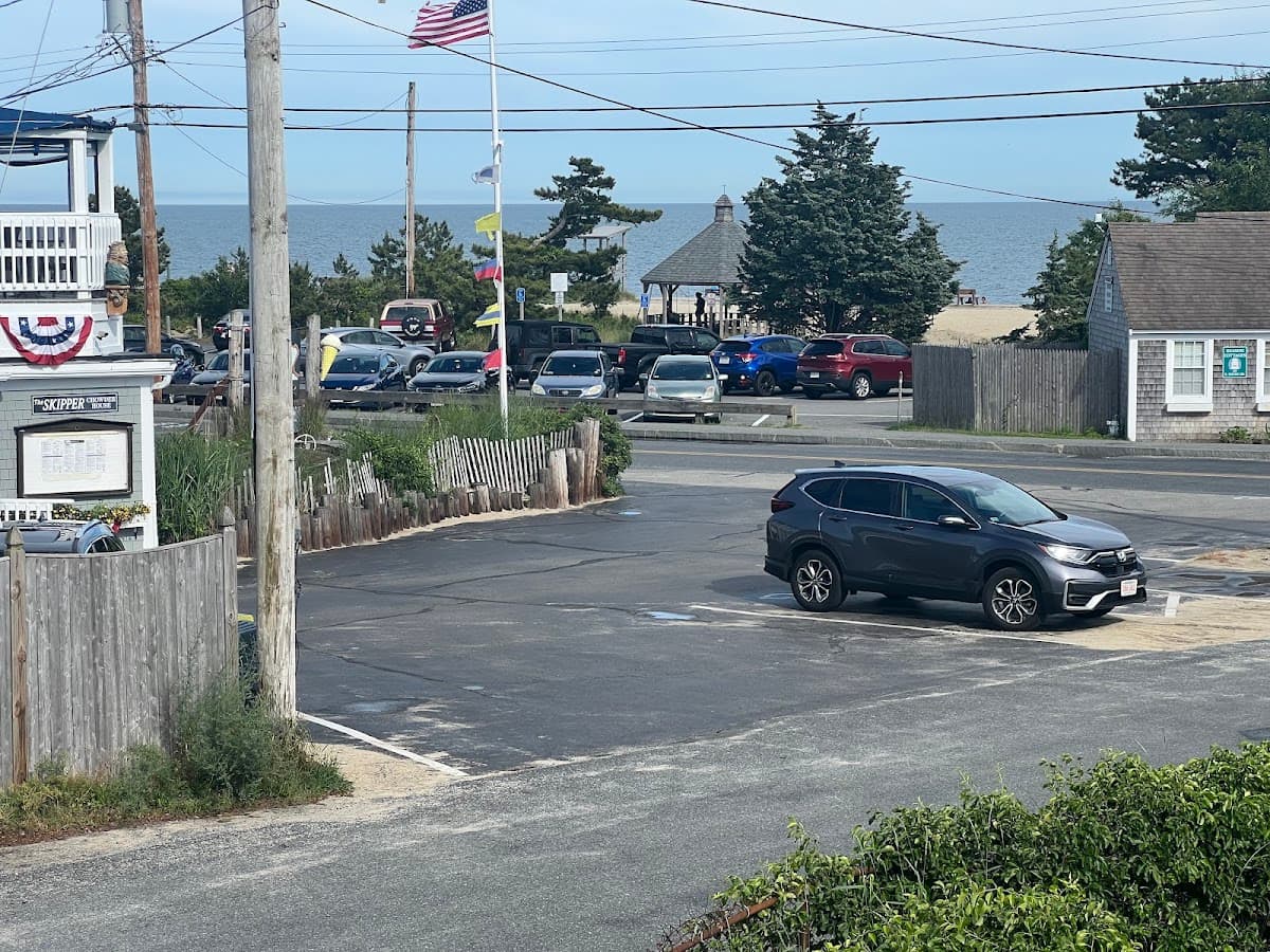 Village Green Motel, Hotel in West Yarmouth