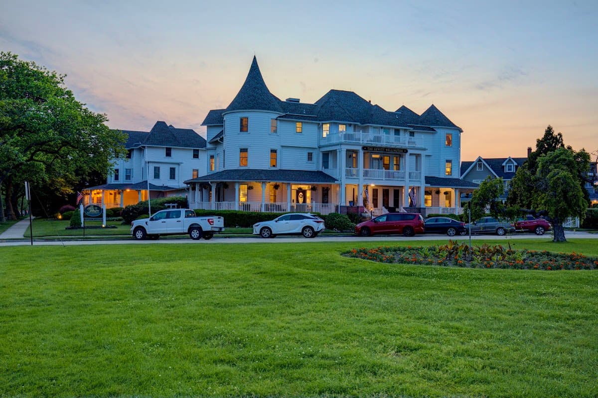 Hewitt Wellington Hotel, Hotel in Spring Lake Heights