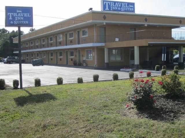 Travel Inn & Suites, Motel in Lakehurst