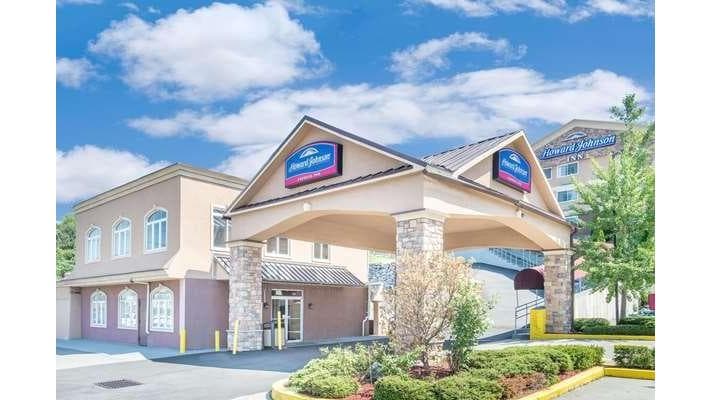 Howard Johnson by Wyndham North Bergen, Hotel in Weehawken