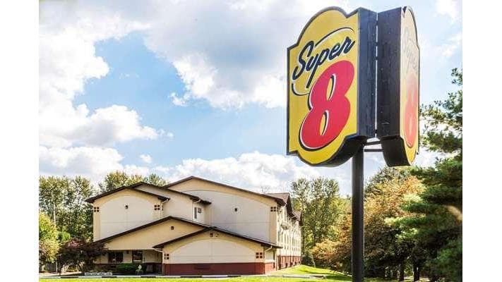 Super 8 by Wyndham Stroudsburg, Motel in East Stroudsburg