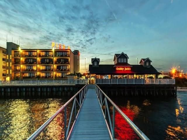 Pier 4, Hotel in Somers Point
