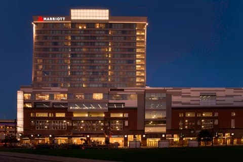 Buffalo Marriott at LECOM Harborcenter, Hotel in Buffalo