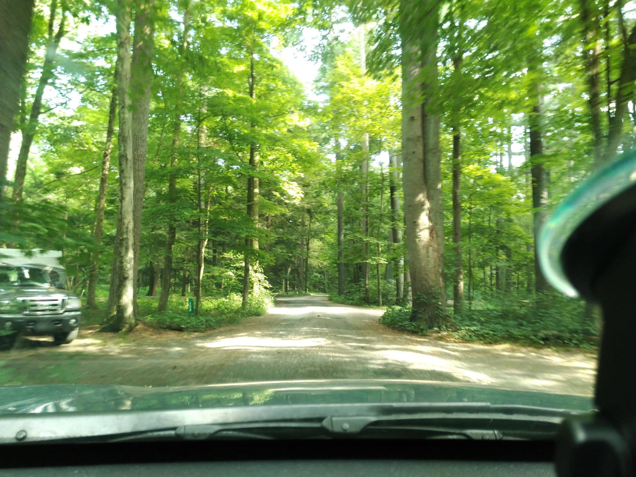 Street view near Dingmans Campground, Birchwood Lakes — © sparks (CC BY-SA · Mapillary)