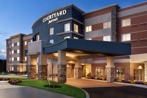 Courtyard by Marriott Boston Dedham/Westwood, Hotel in Readville