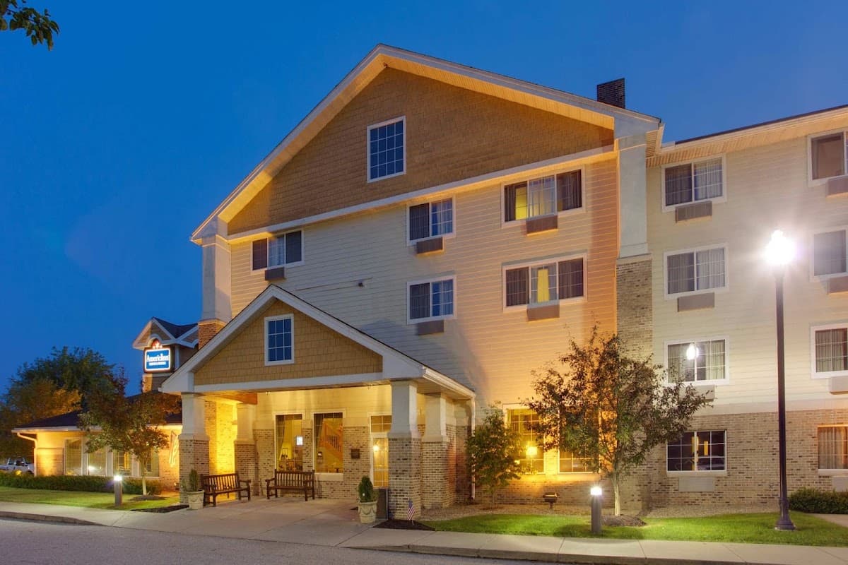 AmericInn by Wyndham Griswold, Hotel in Jewett City