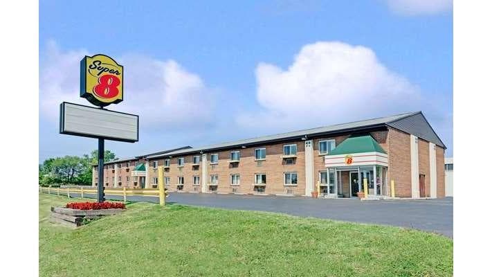 Super 8 by Wyndham Kenmore/Buffalo/Niagara Falls Area, Motel in Tonawanda