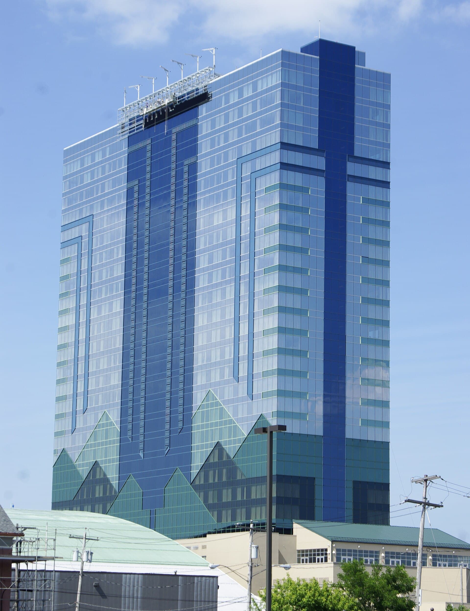 Seneca Niagara Resort & Casino (via Wikimedia Commons, CC0)