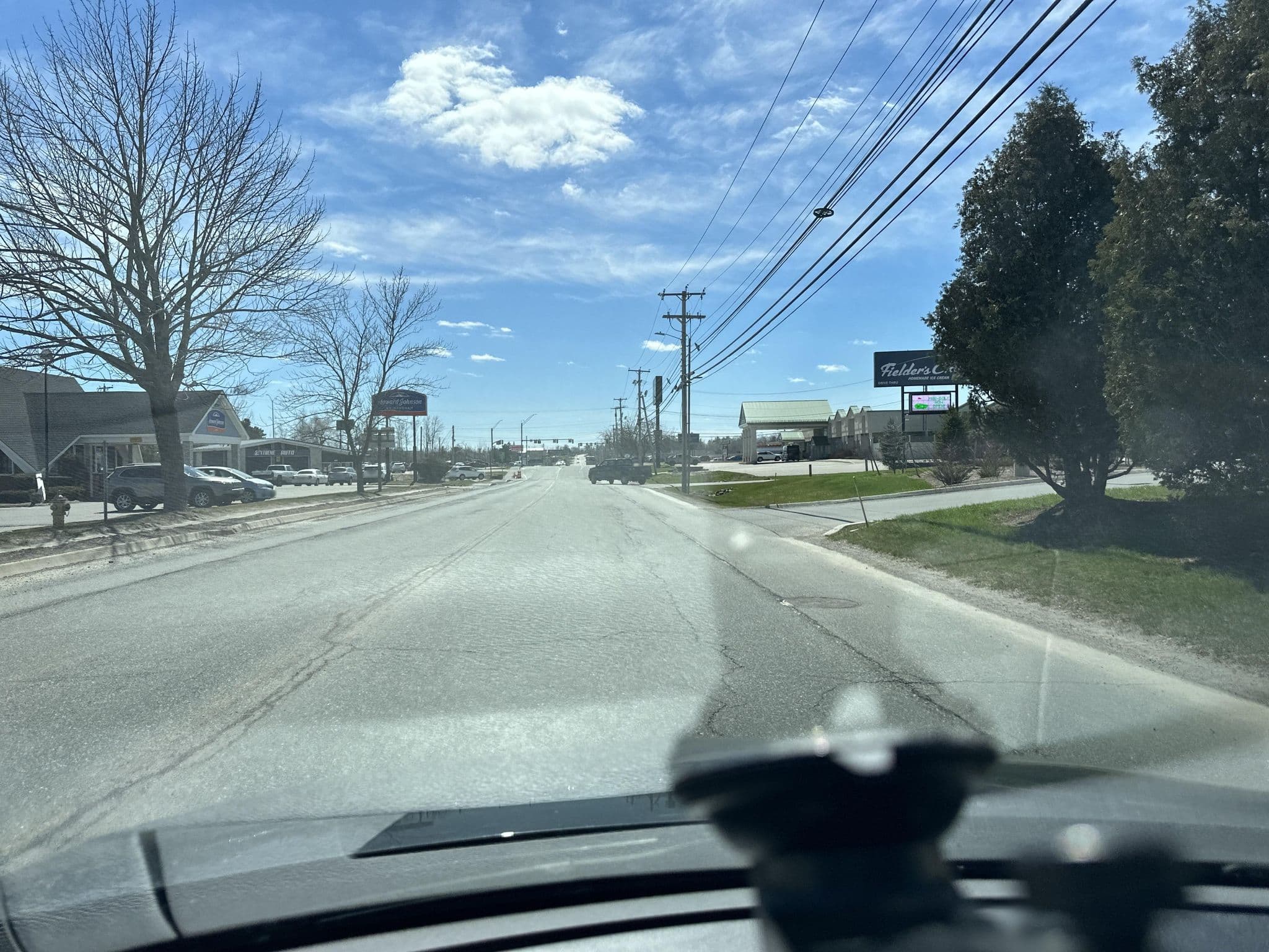 Street view near Howard Johnson by Wyndham Bangor, Bangor — © quickness805 (CC BY-SA · Mapillary)