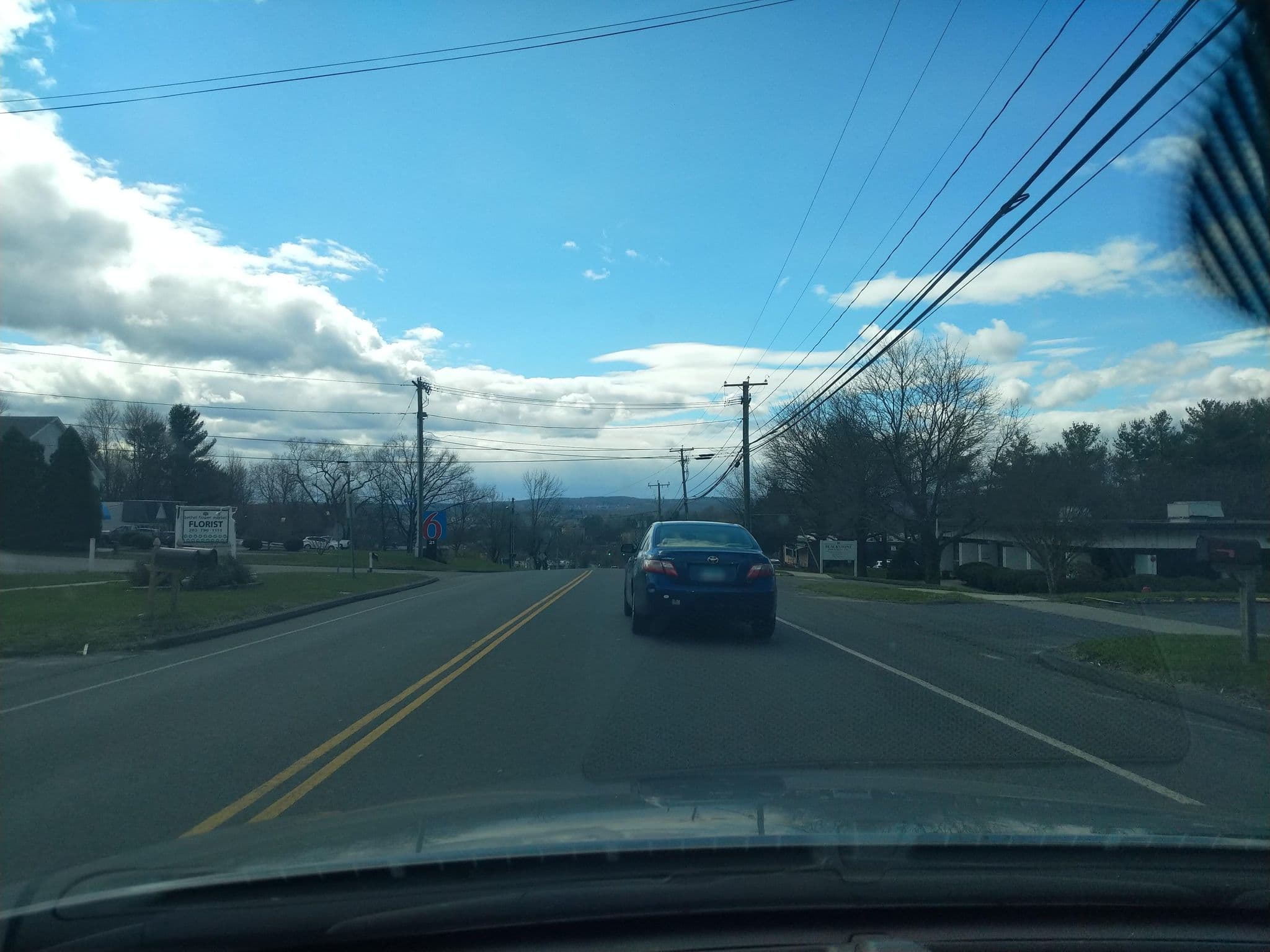 Street view near Days Inn, Bethel — © dv01 (CC BY-SA · Mapillary)