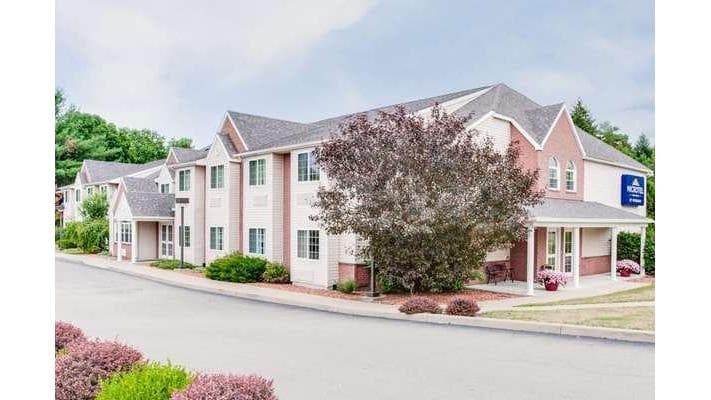 Microtel Inn & Suites by Wyndham Olean/Allegany, Hotel in Saint Bonaventure