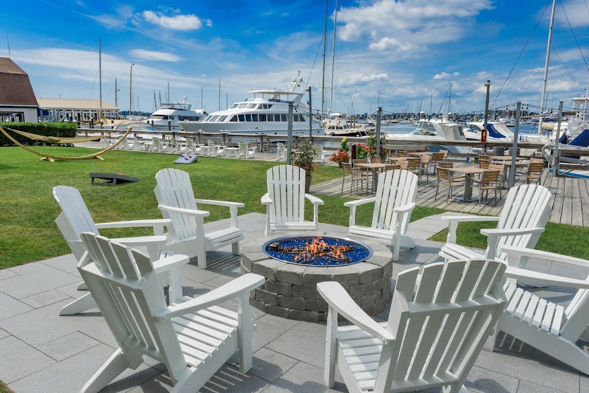 Newport Harbor Hotel & Marina, Hotel in Newport