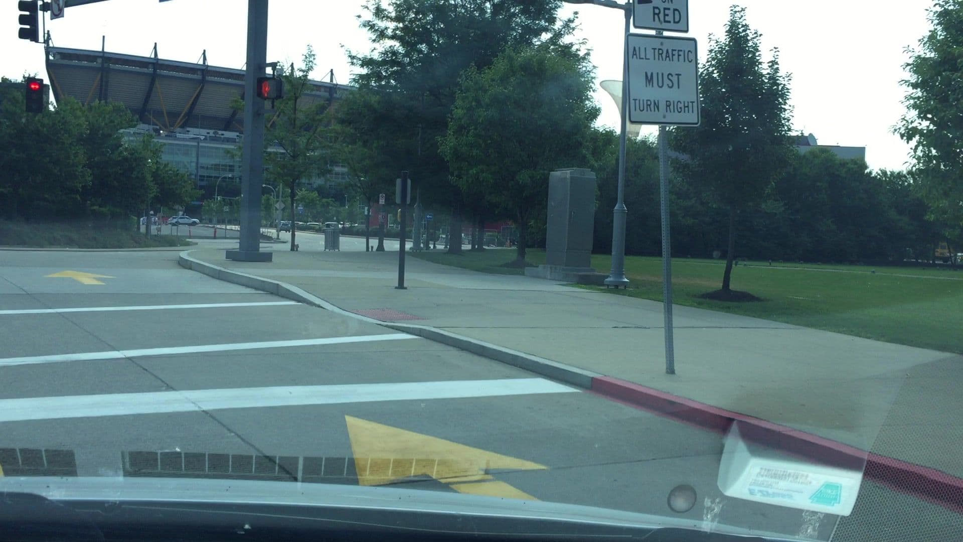 Street view near The Landing Hotel, Pittsburgh — © lvl5 (CC BY-SA · Mapillary)