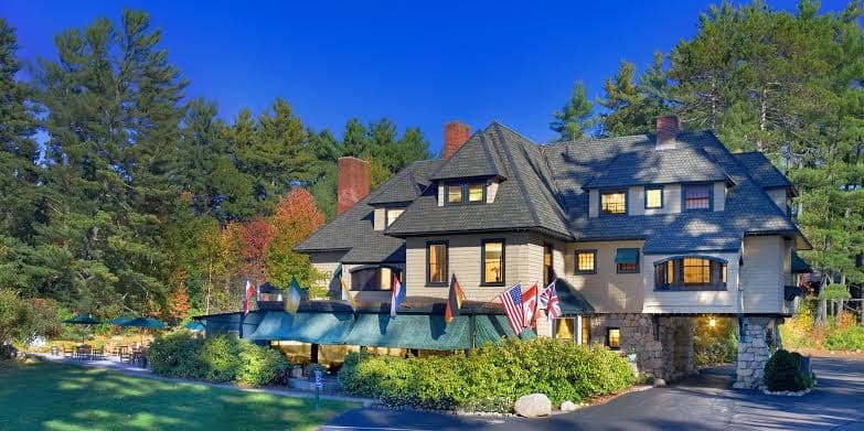 The Stonehurst Manor, Hotel in North Conway