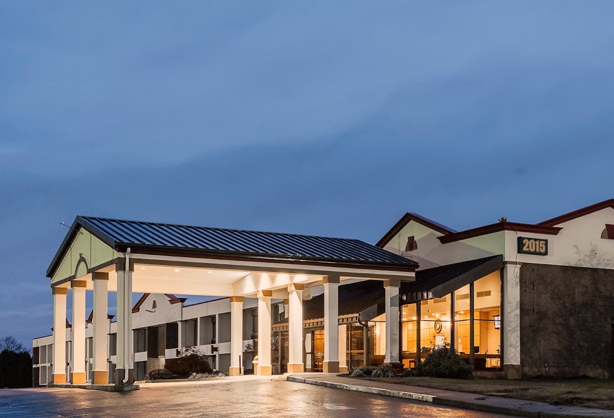 Red Roof Inn & Suites Mount Holly - McGuire AFB, Hotel in Willingboro