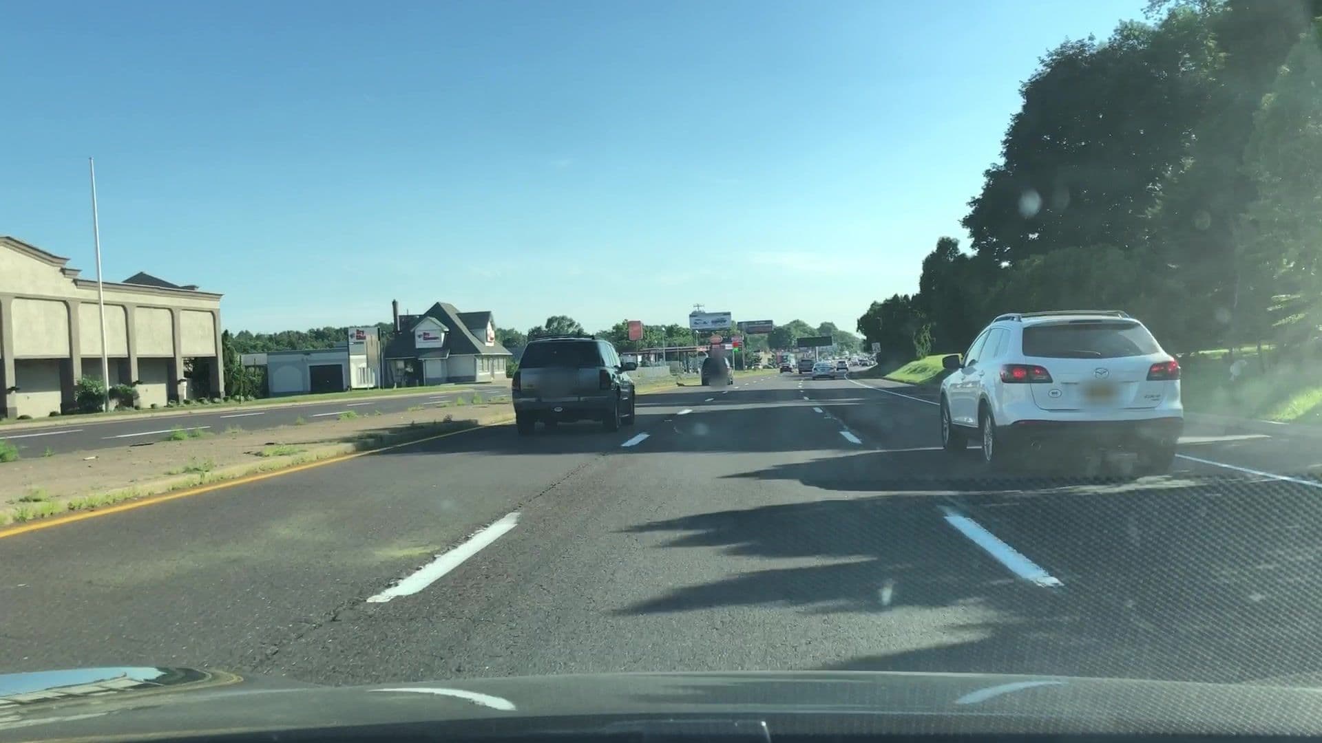 Street view near Knights Inn, Trevose — © lvl5 (CC BY-SA · Mapillary)