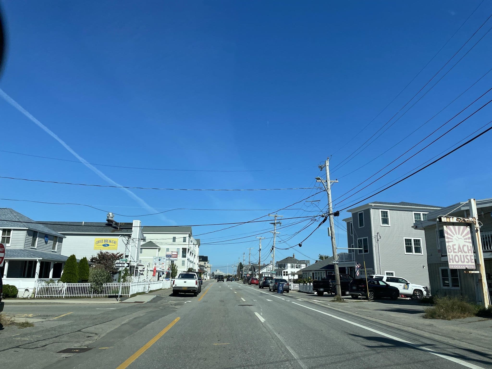 Street view near Beach House, Hampton Beach — © batterystaple (CC BY-SA · Mapillary)
