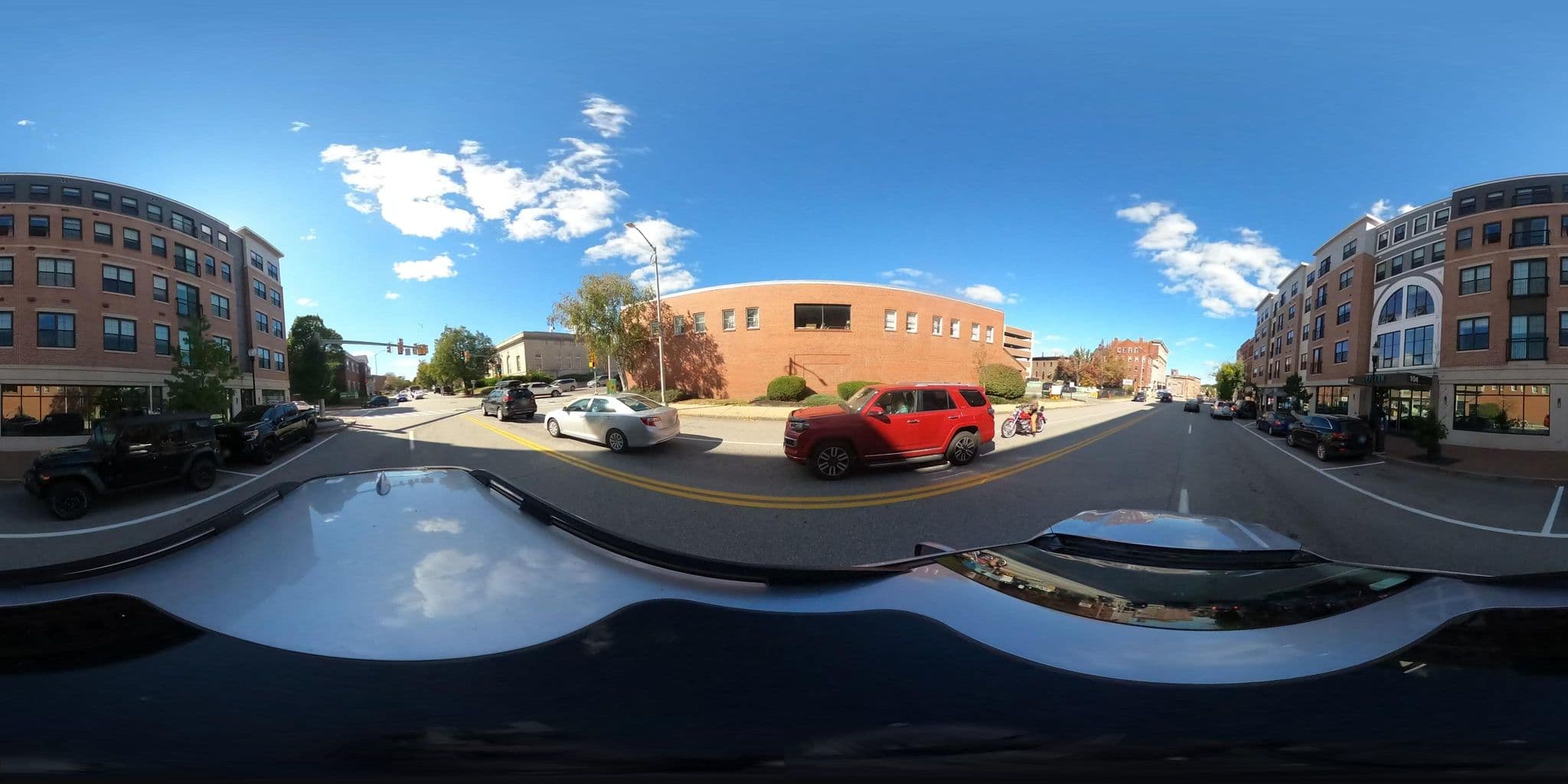 Street view near Orpheum Apartments, Madbury — © mapillary01730 (CC BY-SA · Mapillary)