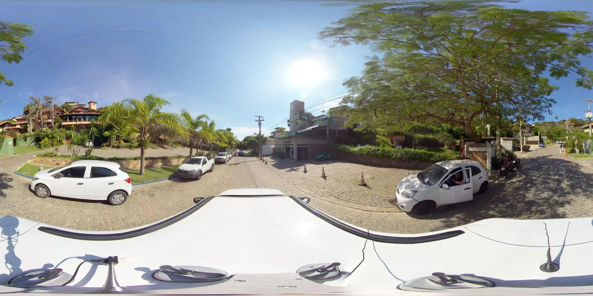 Street view near Hotel Pousada Experience João Fernandes, Armação dos Búzios — © 360 (CC BY-SA · Mapillary)