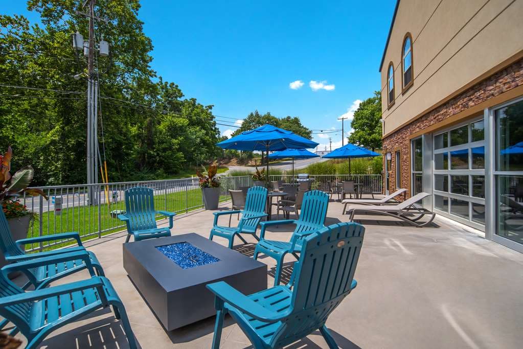 SureStay Plus Hotel by Best Western Elizabethtown Hershey, Hotel in Rheems