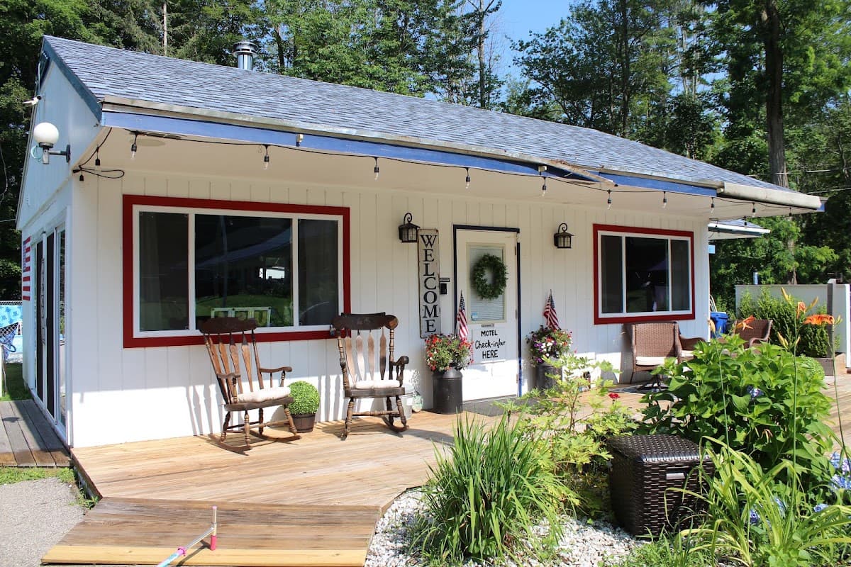 Yankee Trail, Hotel in Holderness