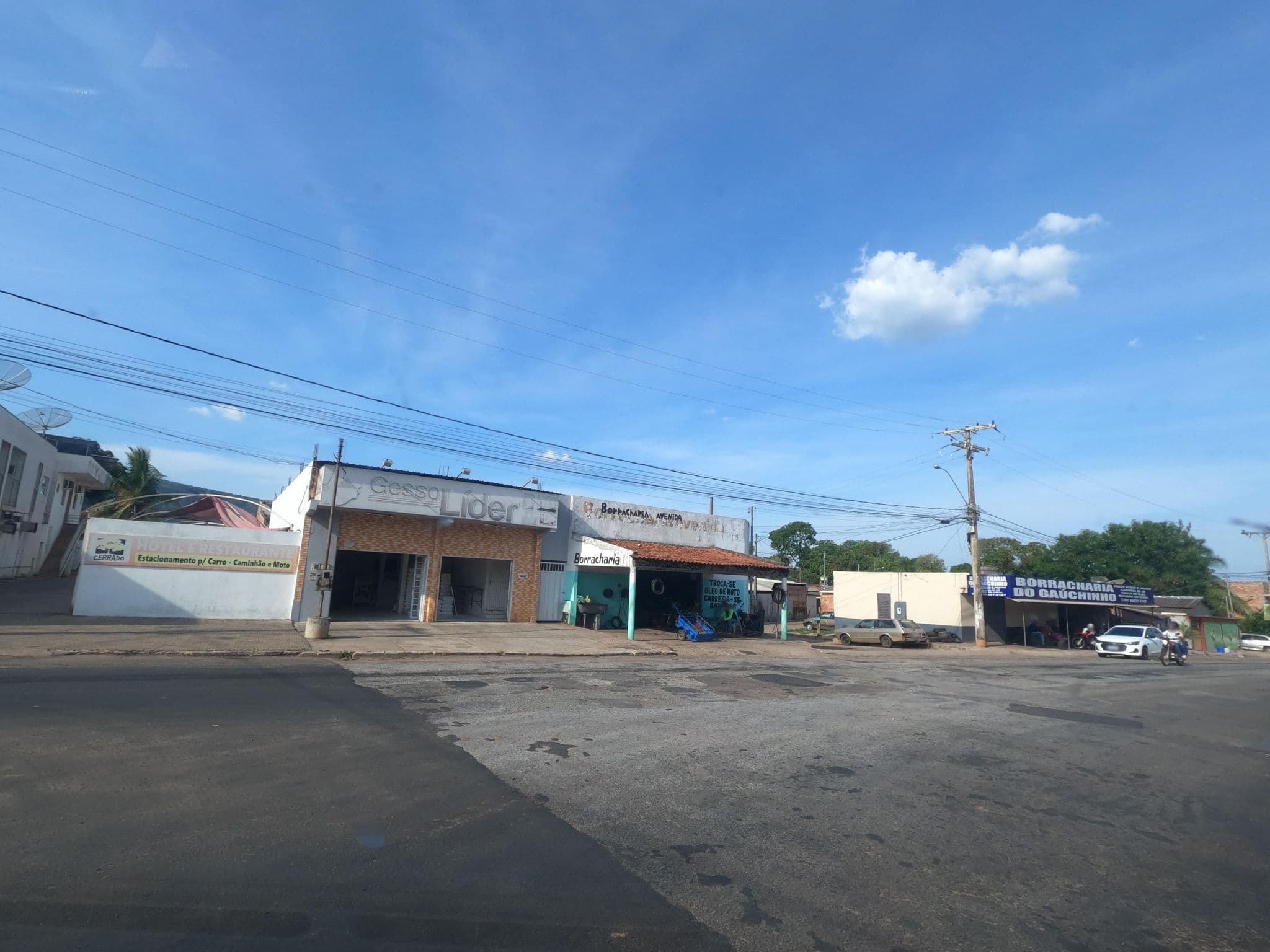 Street view near Hotel Costa, Aragarças — © MuitoAlemdasFronteiras (CC BY-SA · Mapillary)
