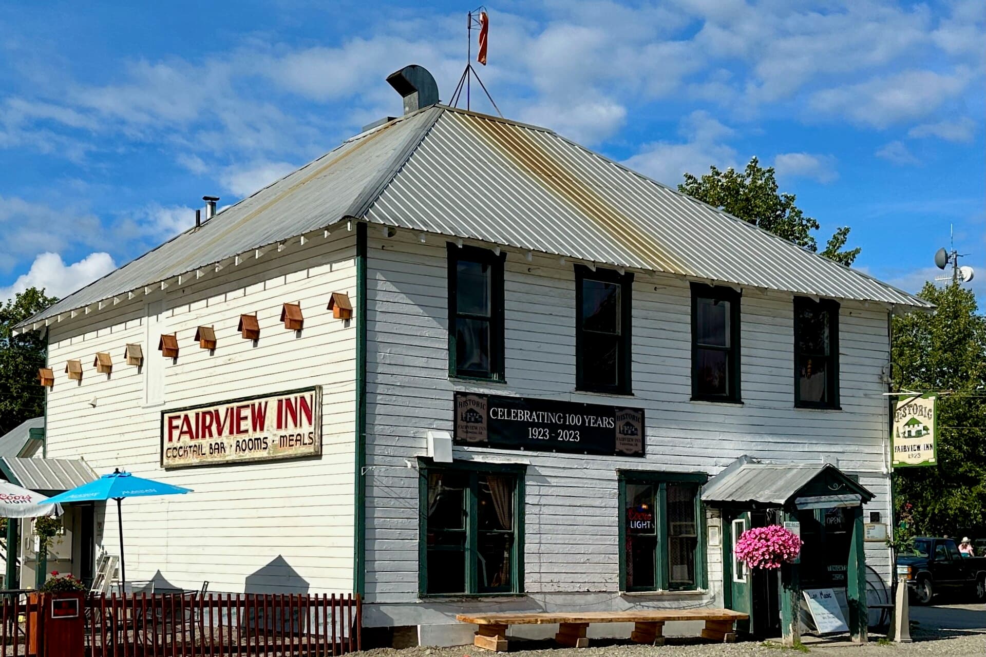 Denali Fairview Inn (via Wikimedia Commons, CC BY-SA 4.0)