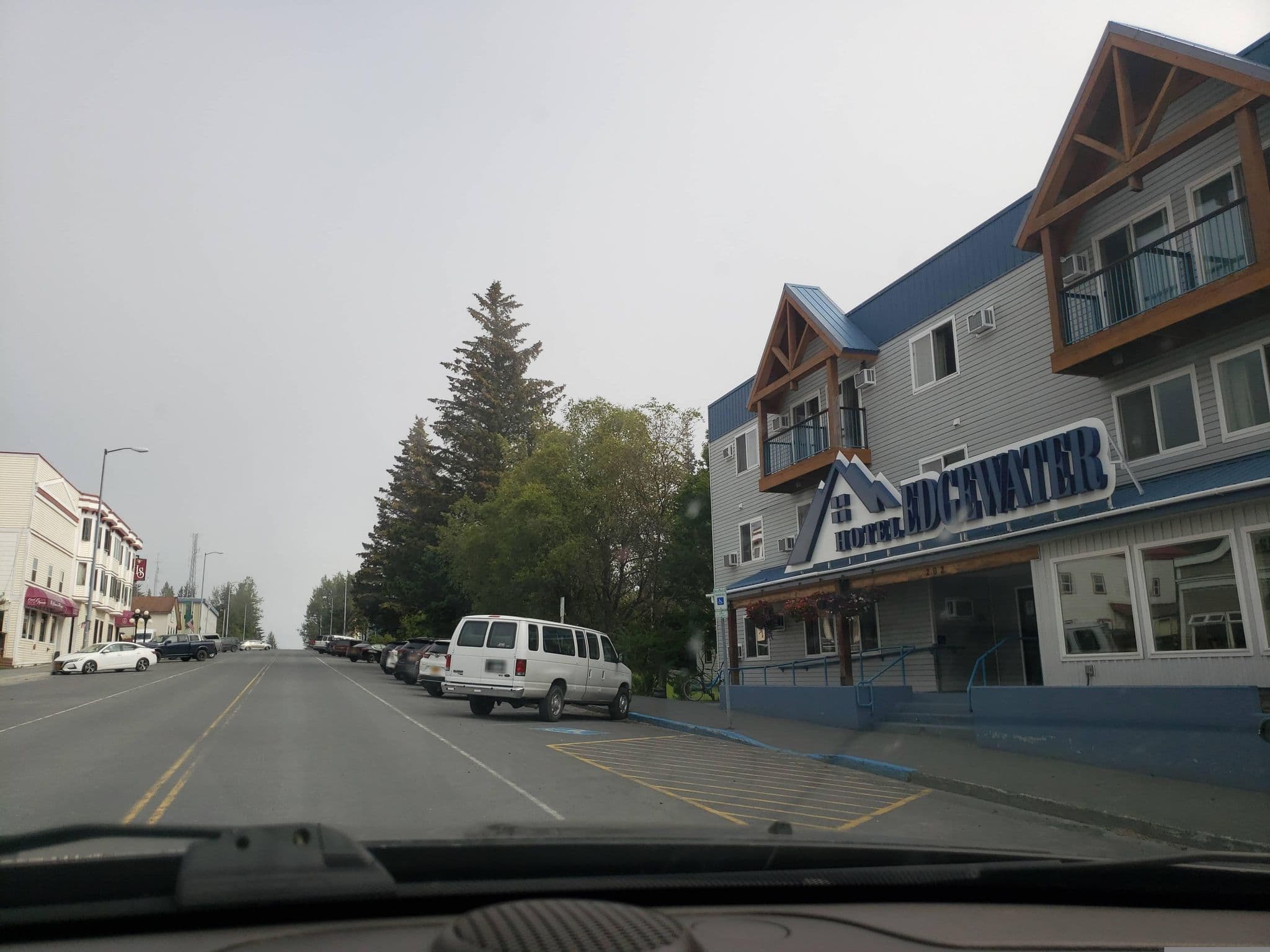 Street view near Best Western Plus Edgewater Hotel, Bear Creek — © guyutetube (CC BY-SA · Mapillary)