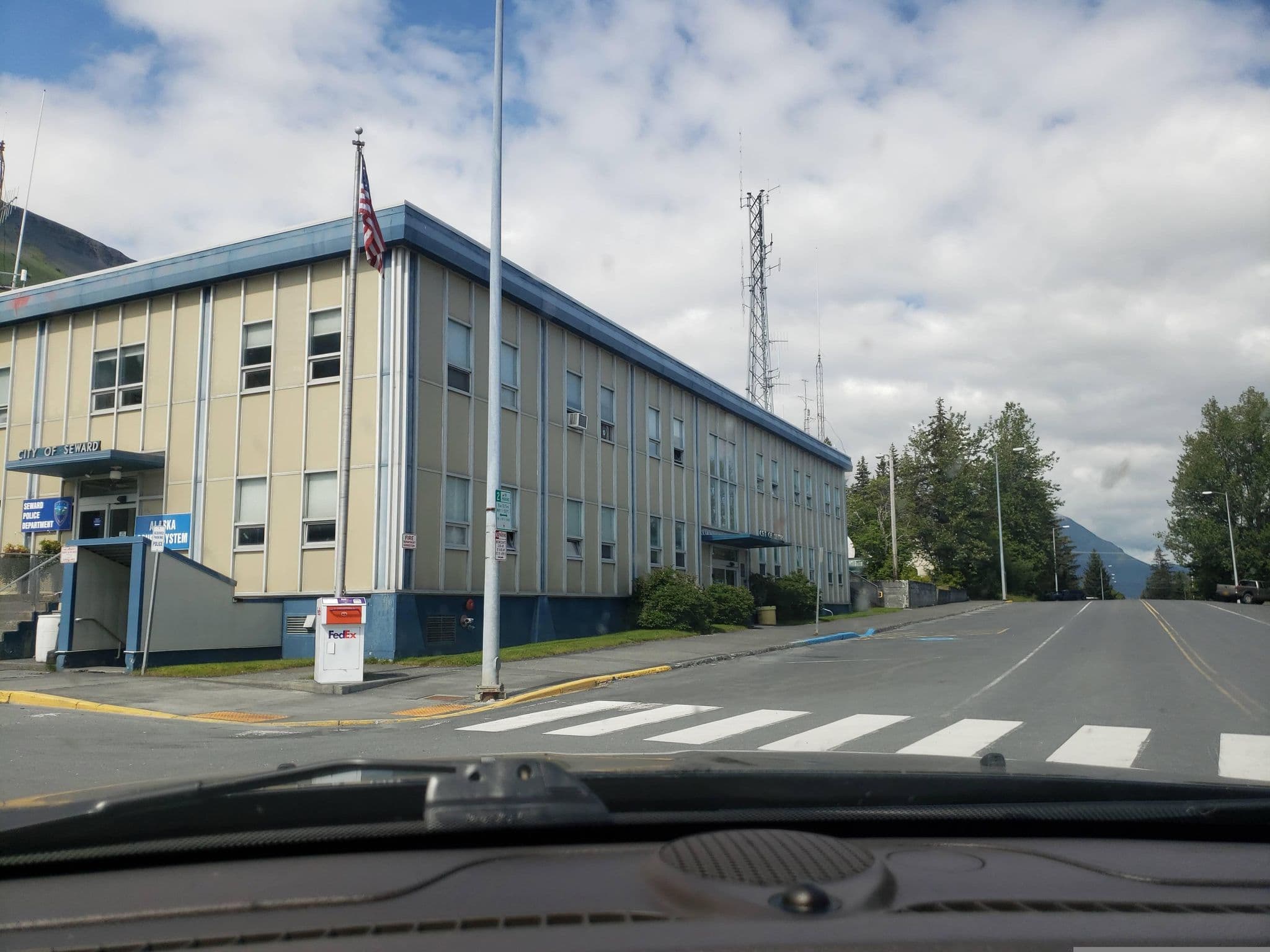 Street view near A Swan Nest Inn, Bear Creek — © guyutetube (CC BY-SA · Mapillary)