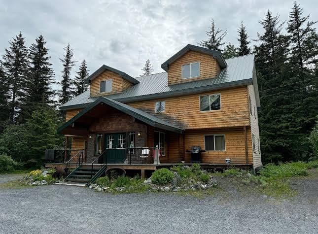 Twin Peaks Lodge & RV Park, Guesthouse in Bear Creek