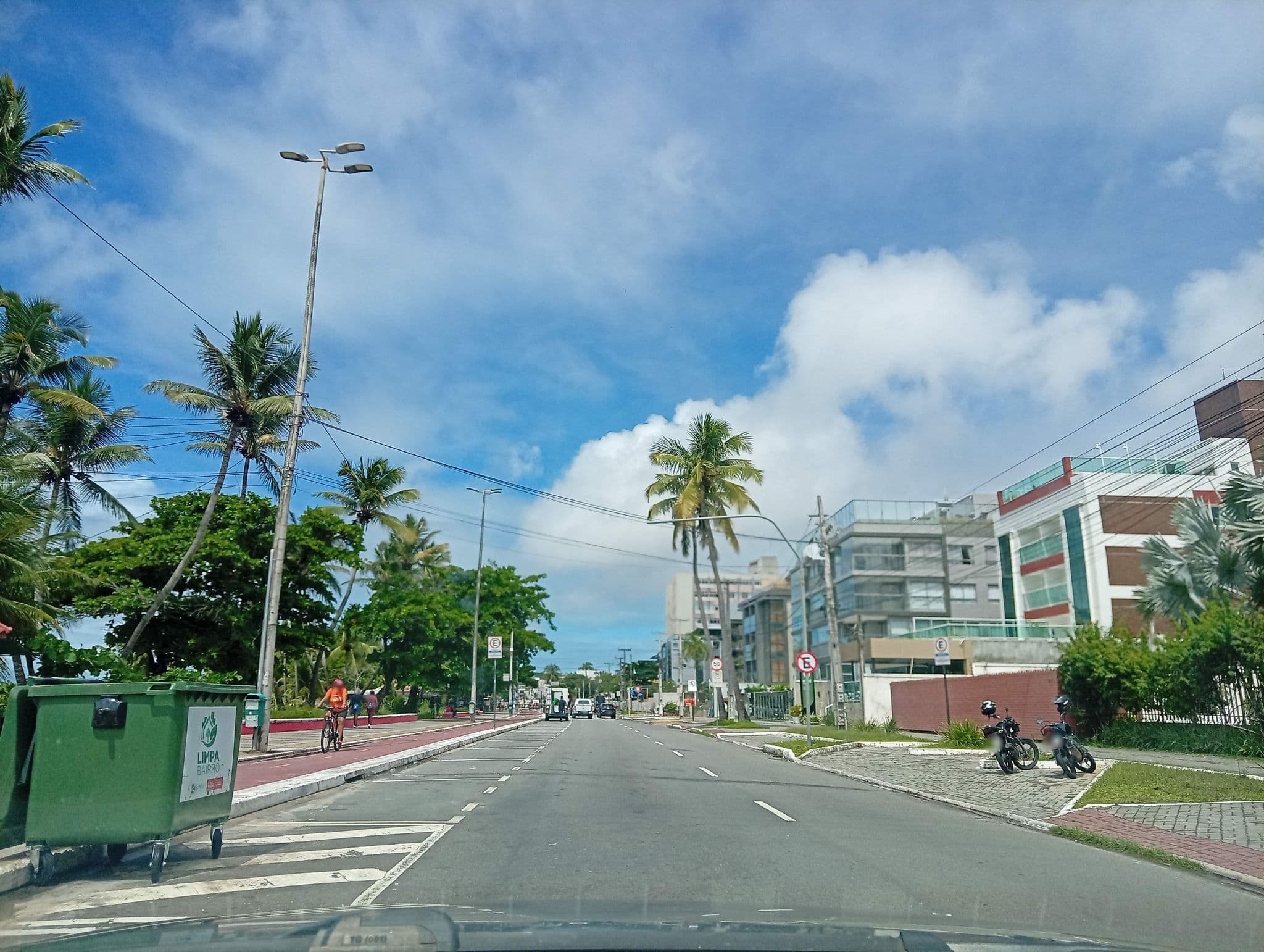 Street view near Igatu Praia Hotel, João Pessoa — © raphaelmirc (CC BY-SA · Mapillary)