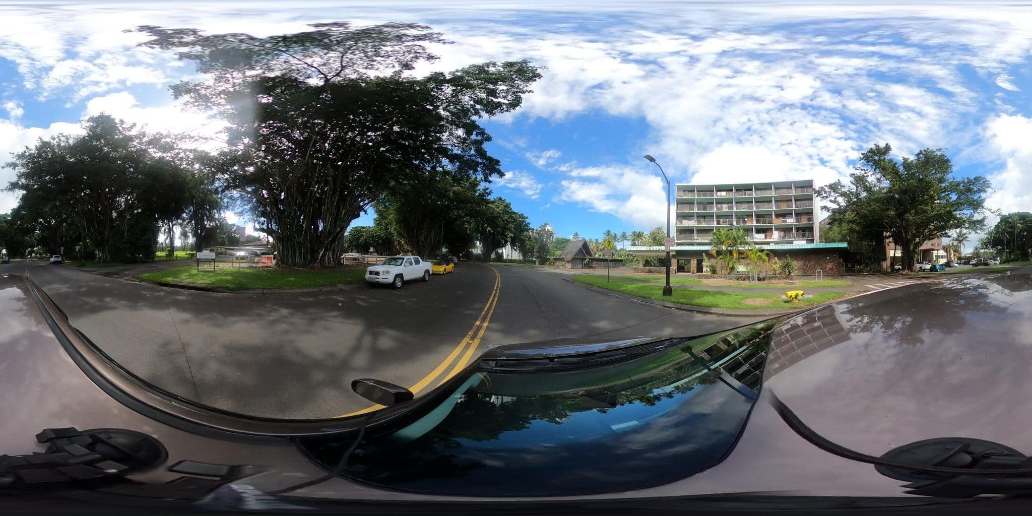 Street view near Country Club, Hilo — © quickness805 (CC BY-SA · Mapillary)