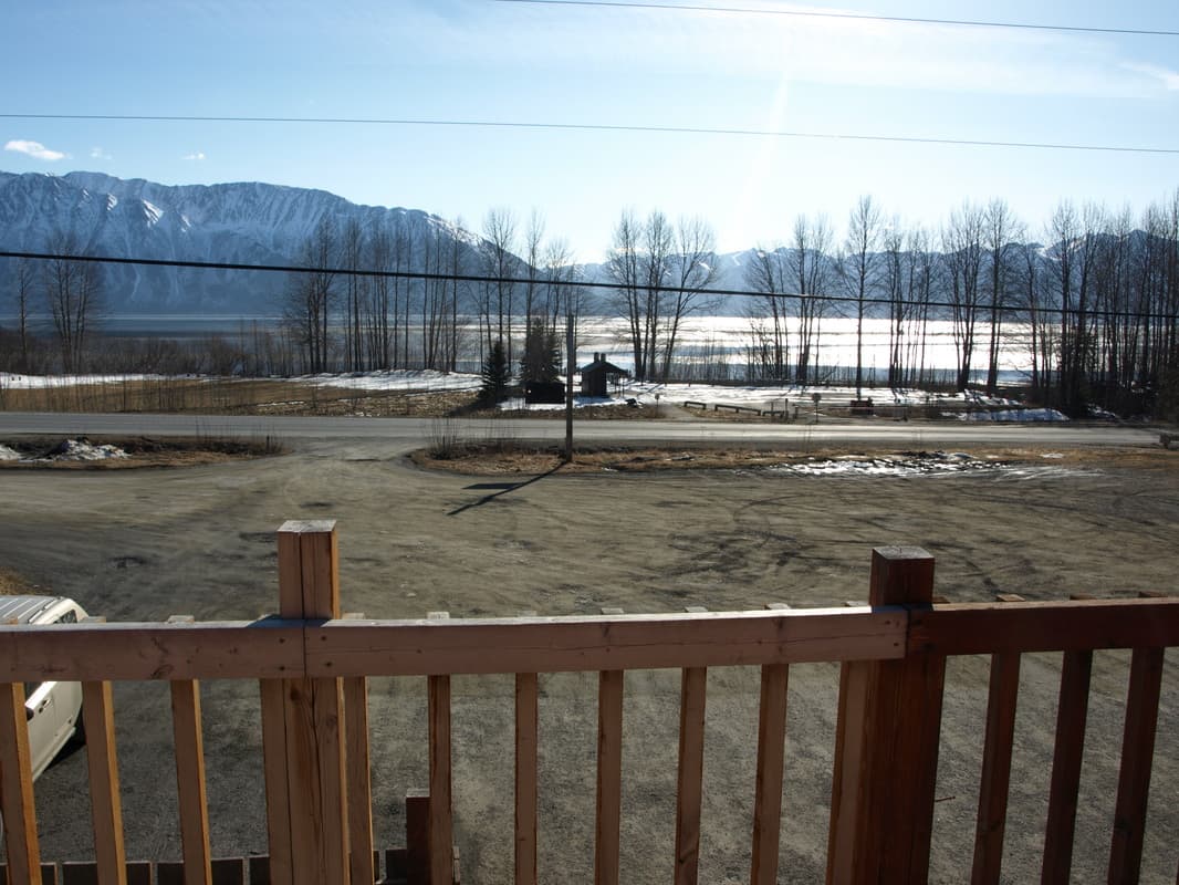 Brown Bear Motel, Girdwood