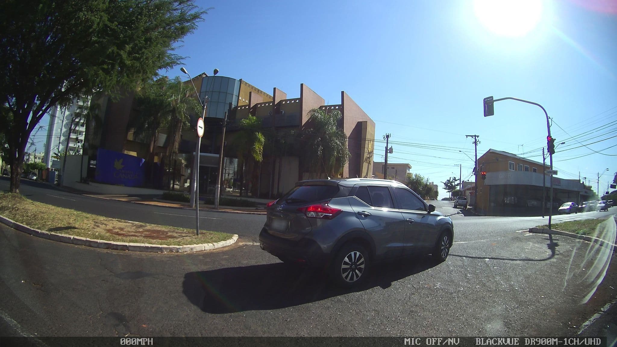 Street view near Hotel Canadá, Ribeirão Preto — © kaart5 (CC BY-SA · Mapillary)