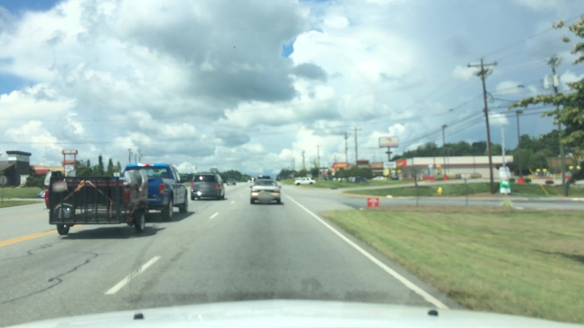 Street view near Days Inn by Wyndham Wilkesboro, Cricket — © lvl5 (CC BY-SA · Mapillary)