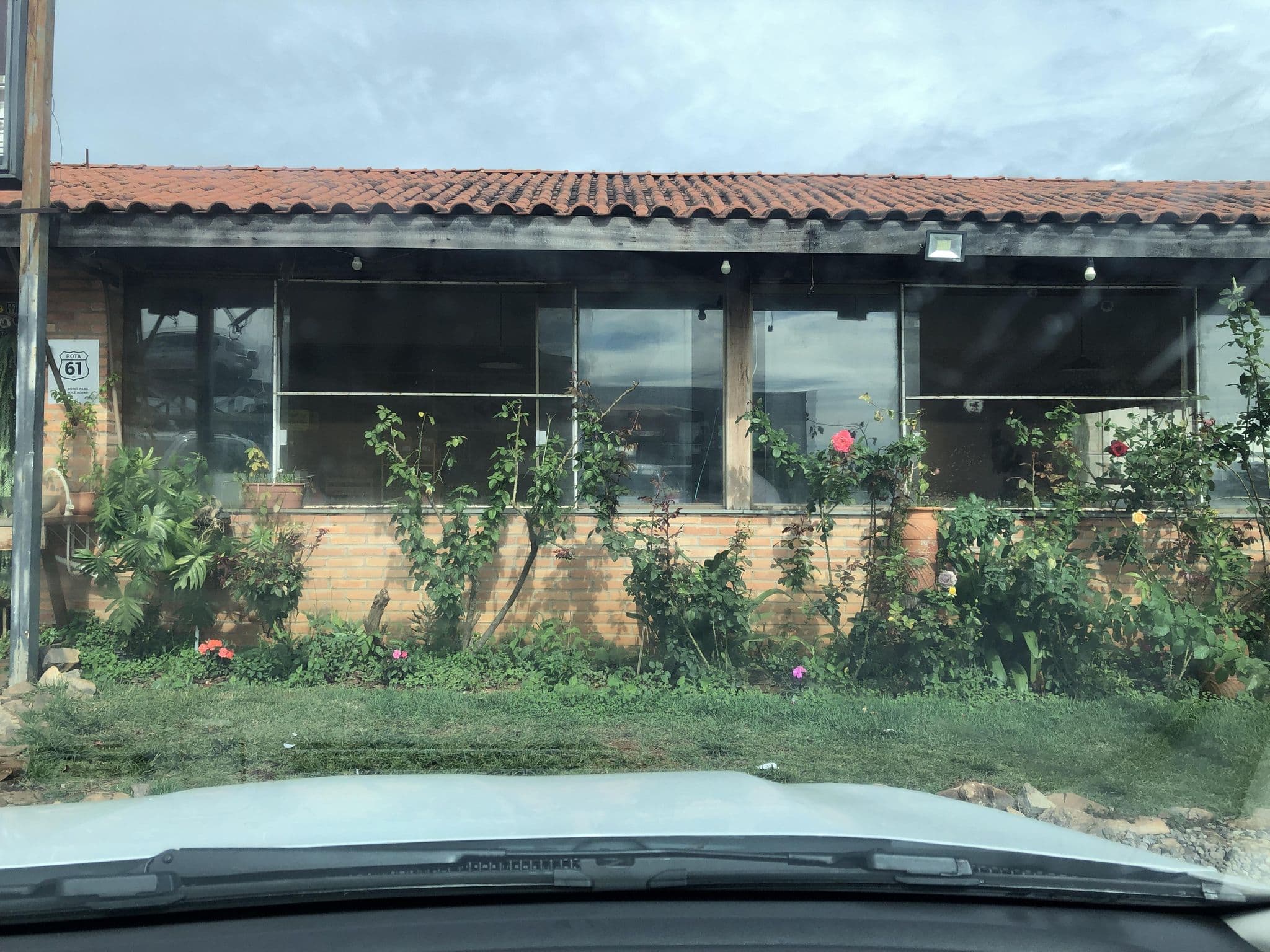 Street view near Hotel Sonho Verde, Cristalina — © alantiagofelipe (CC BY-SA · Mapillary)