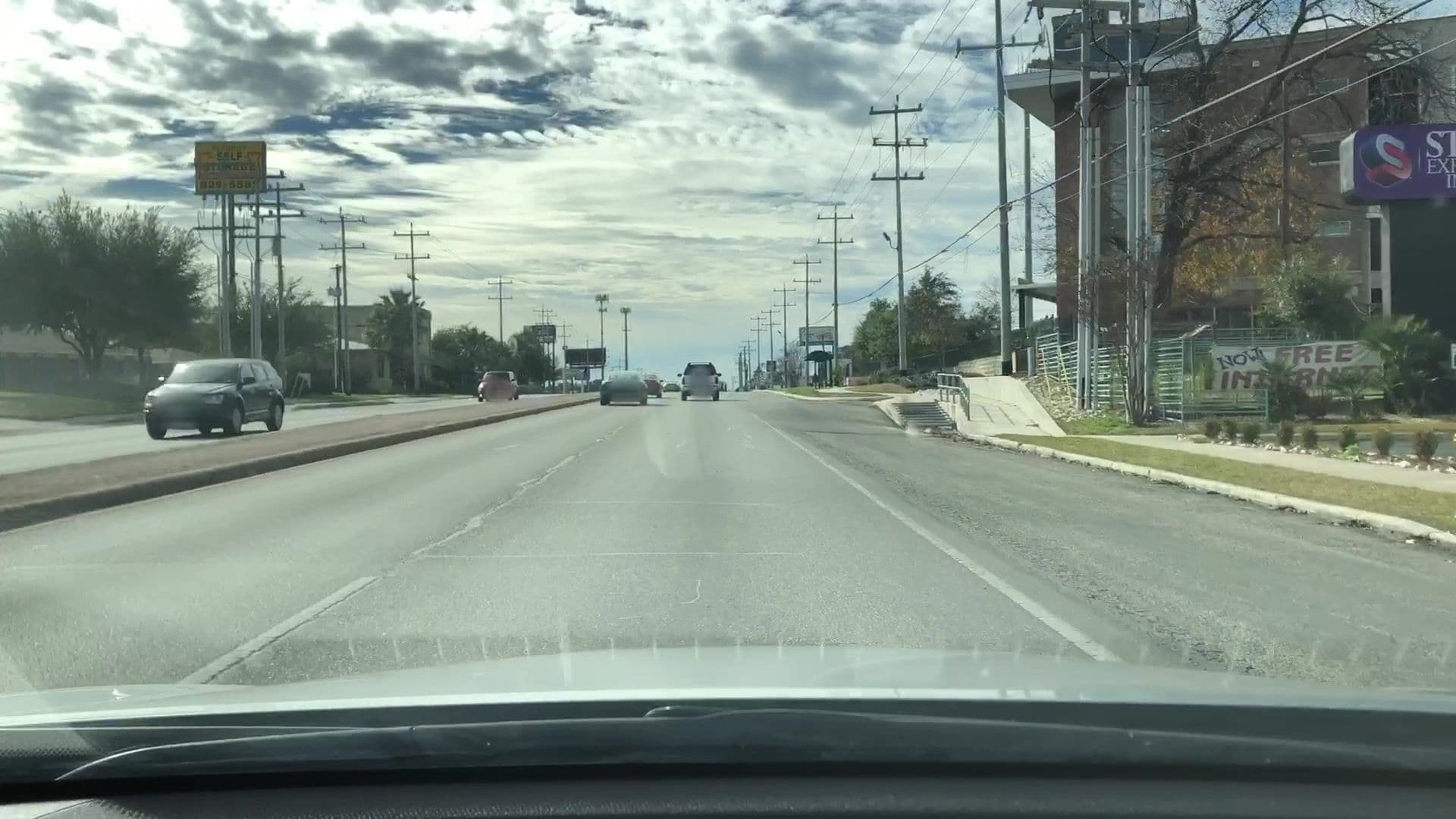 Street view near Rodeway Inn near Ft. Sam Houston, Terrell Hills — © lvl5 (CC BY-SA · Mapillary)