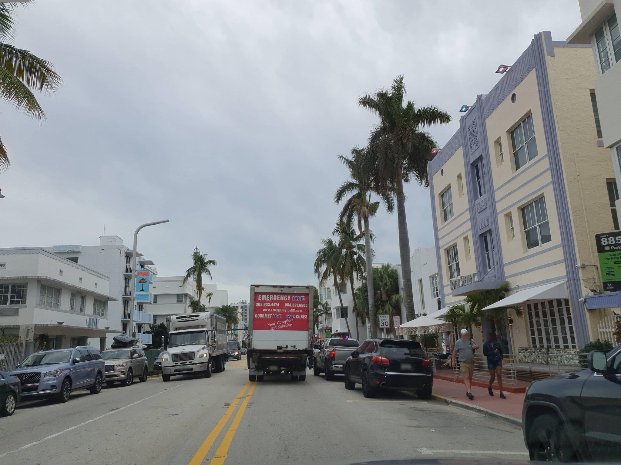 Street view near Loft Hostel, Miami Beach