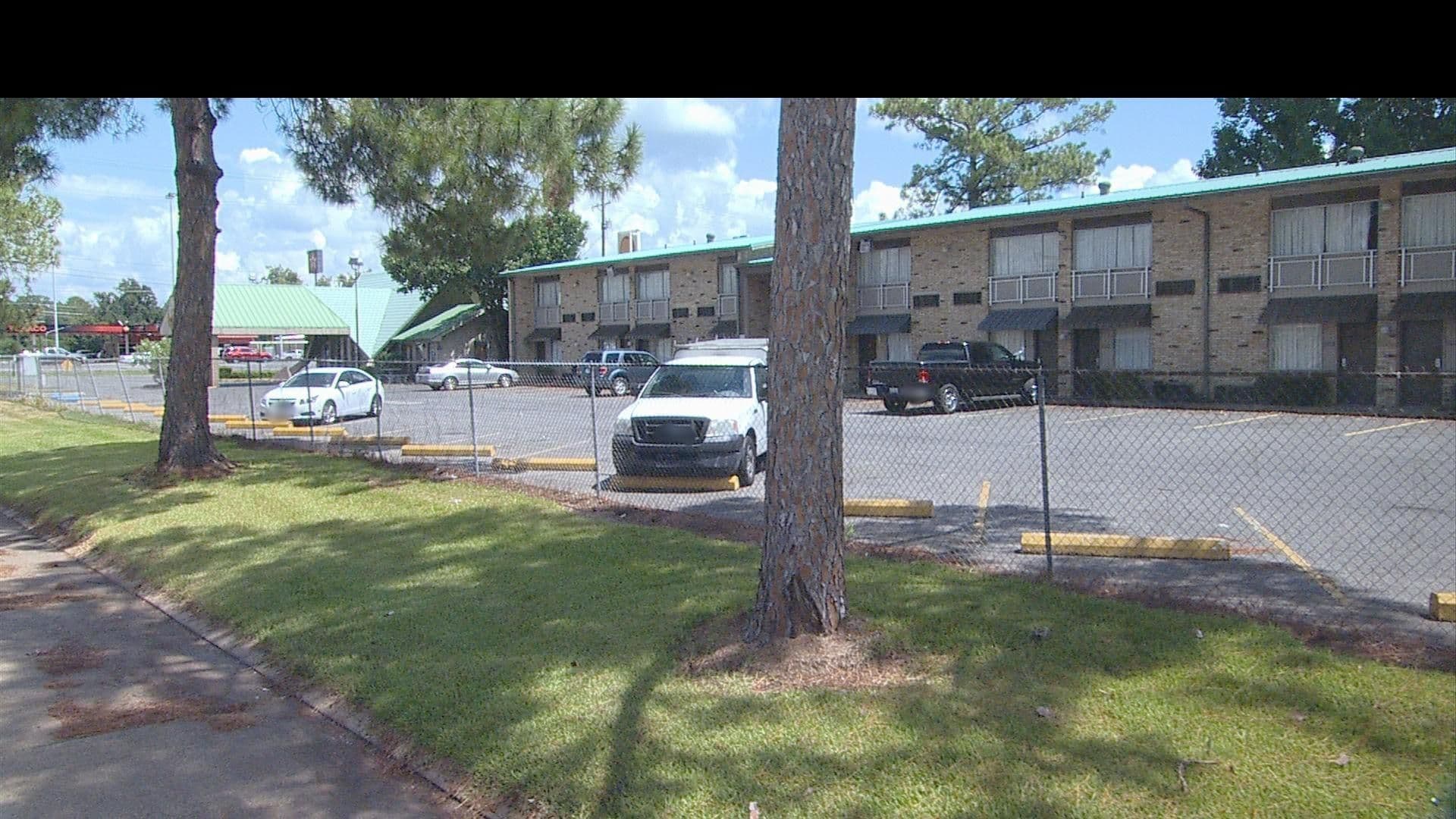 Street view near Super 8 Alexandria, Pineville — © 2023WR (CC BY-SA · Mapillary)