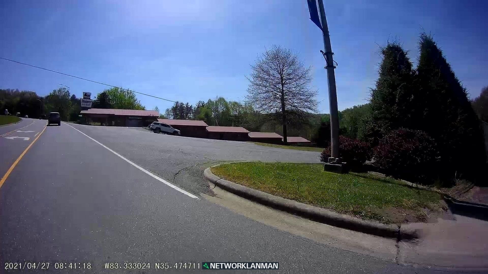 Street view near Pioneer Motel and Cottages, Bryson City — © networklanman (CC BY-SA · Mapillary)