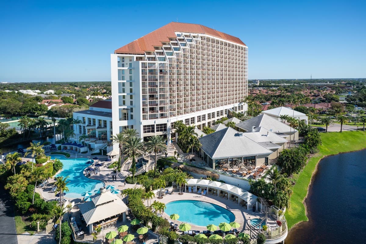Naples Grande Beach Resort, Hotel in Pelican Bay