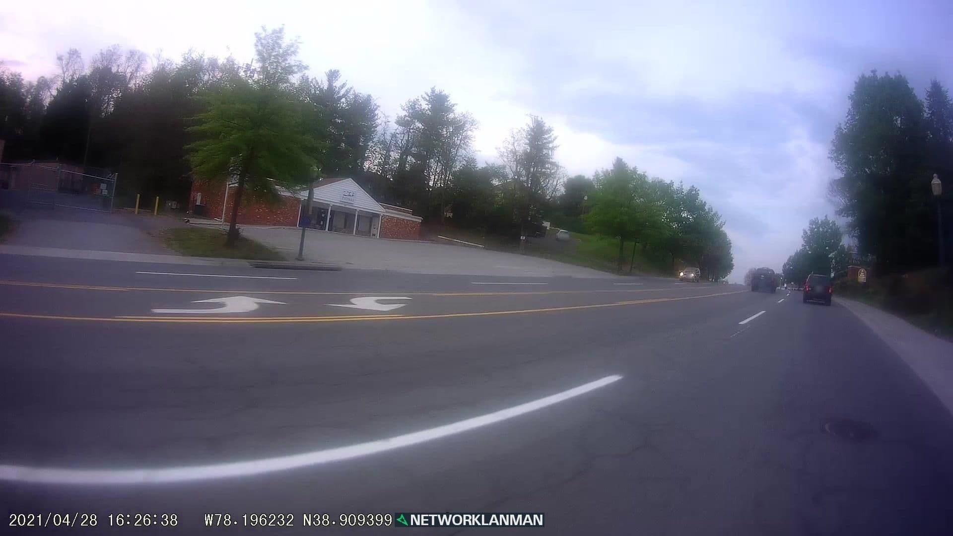 Street view near Scottish Inn, Front Royal — © networklanman (CC BY-SA · Mapillary)