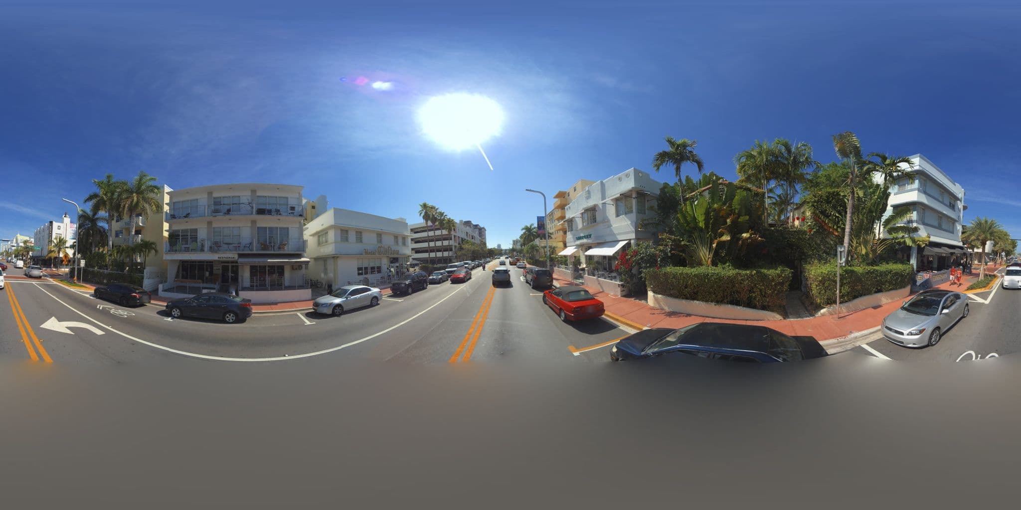 Street view near Rock Hostel, Miami Beach
