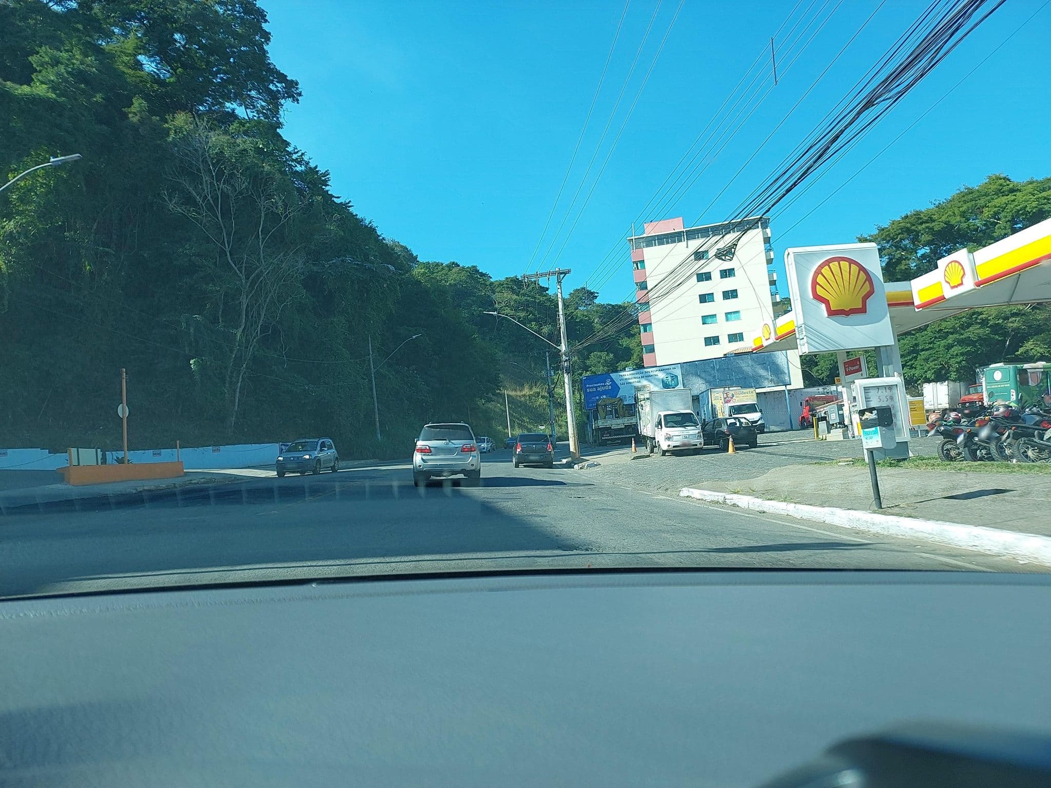 Street view near Hotel Bougainvillea, Viçosa — © afonsopsantos (CC BY-SA · Mapillary)
