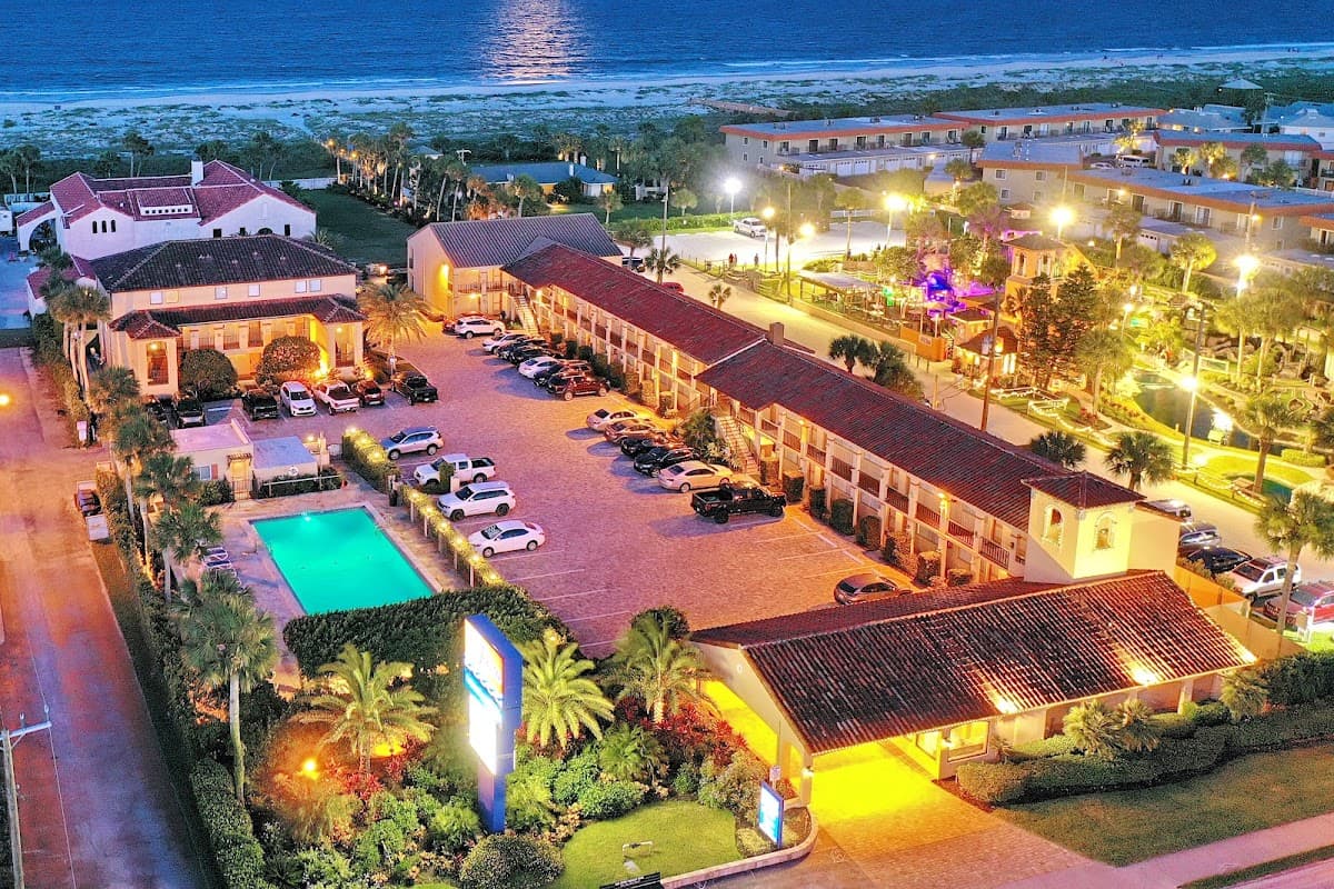 La Fiesta Ocean Inn & Suites, Motel in Saint Augustine Beach